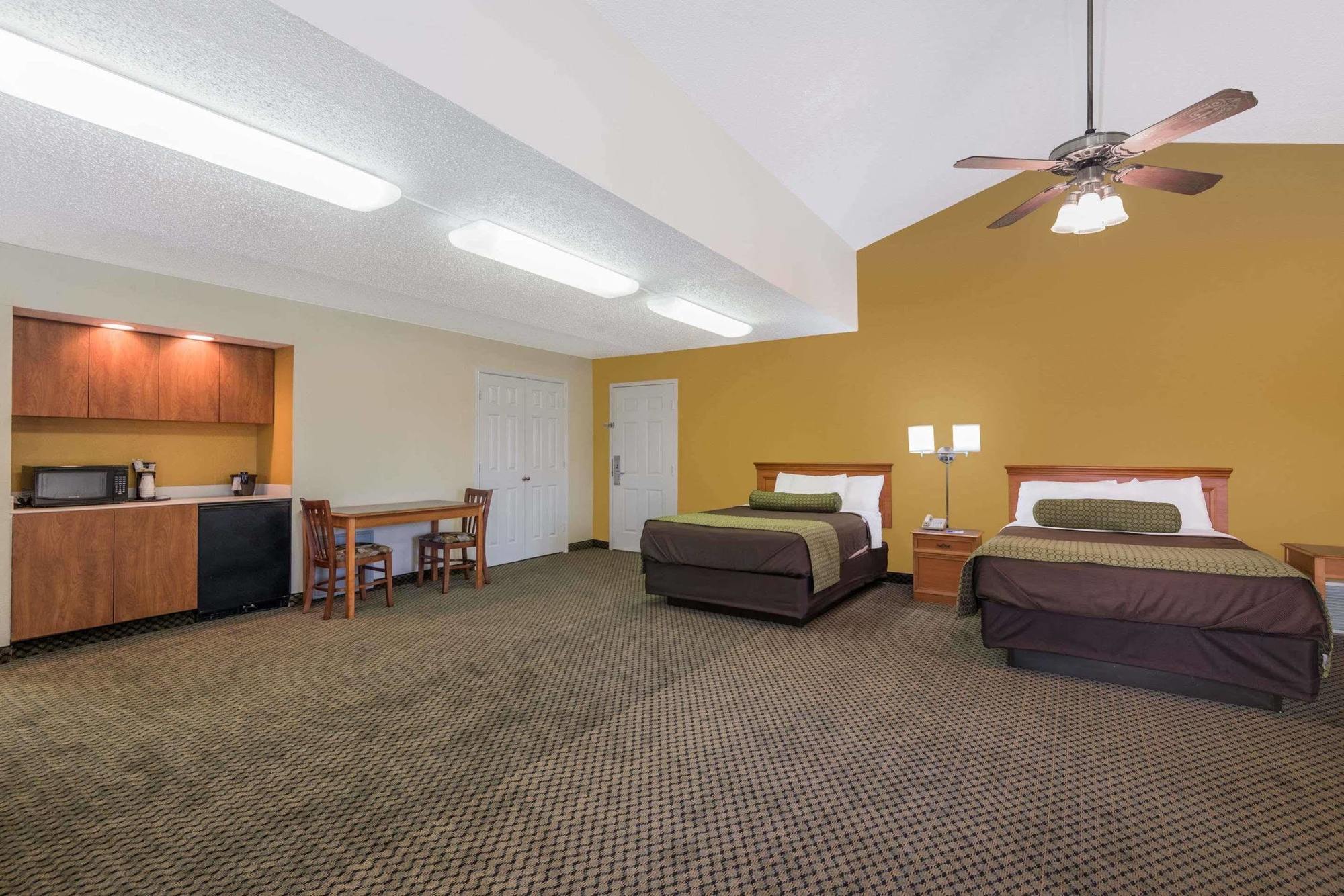 מלון Baymont By Wyndham San Antonio Near South Texas Medical Ctr מראה חיצוני תמונה